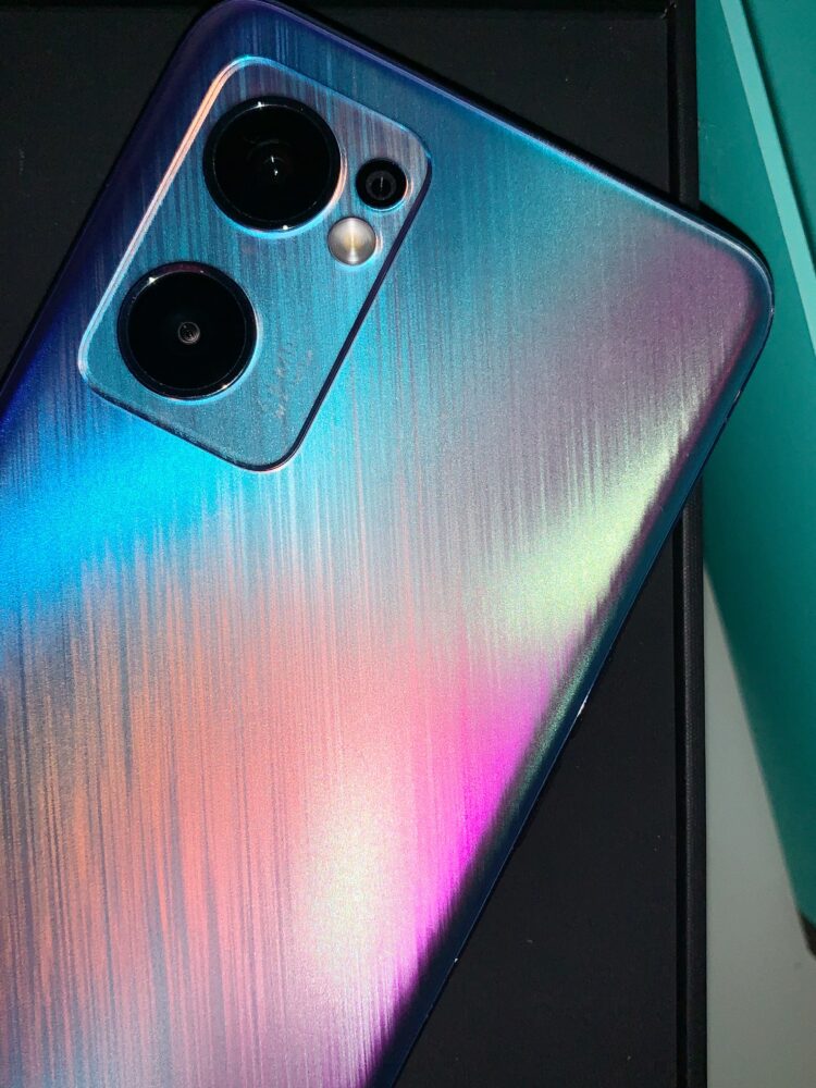 The OPPO Reno7 5G Makes It Easier To Take Photos Of What (& Whom) We Love