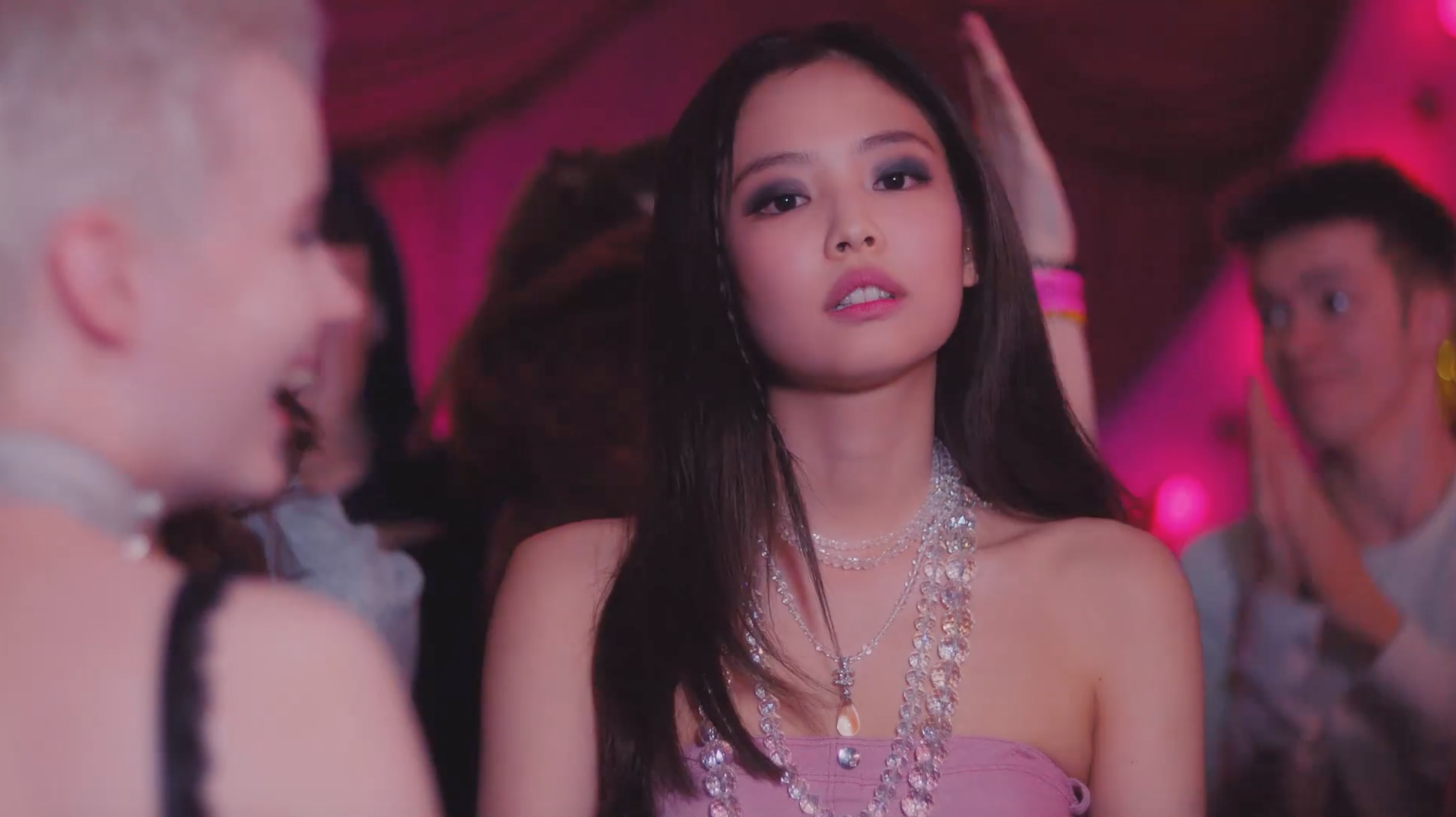 Style Lessons from Jennie of Blackpink’s Solo Music Video