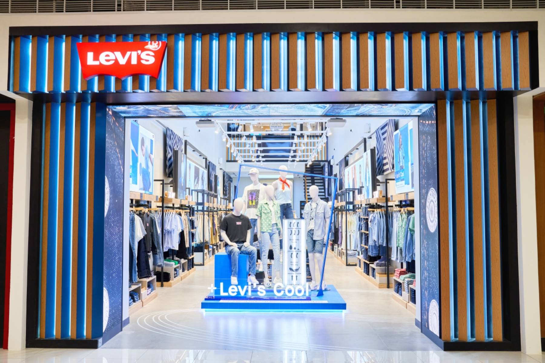 The front of Levi’s SM North EDSA.